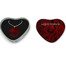Charger l&#39;image dans la galerie, Pacific Red Black : Collier en argent sterling
